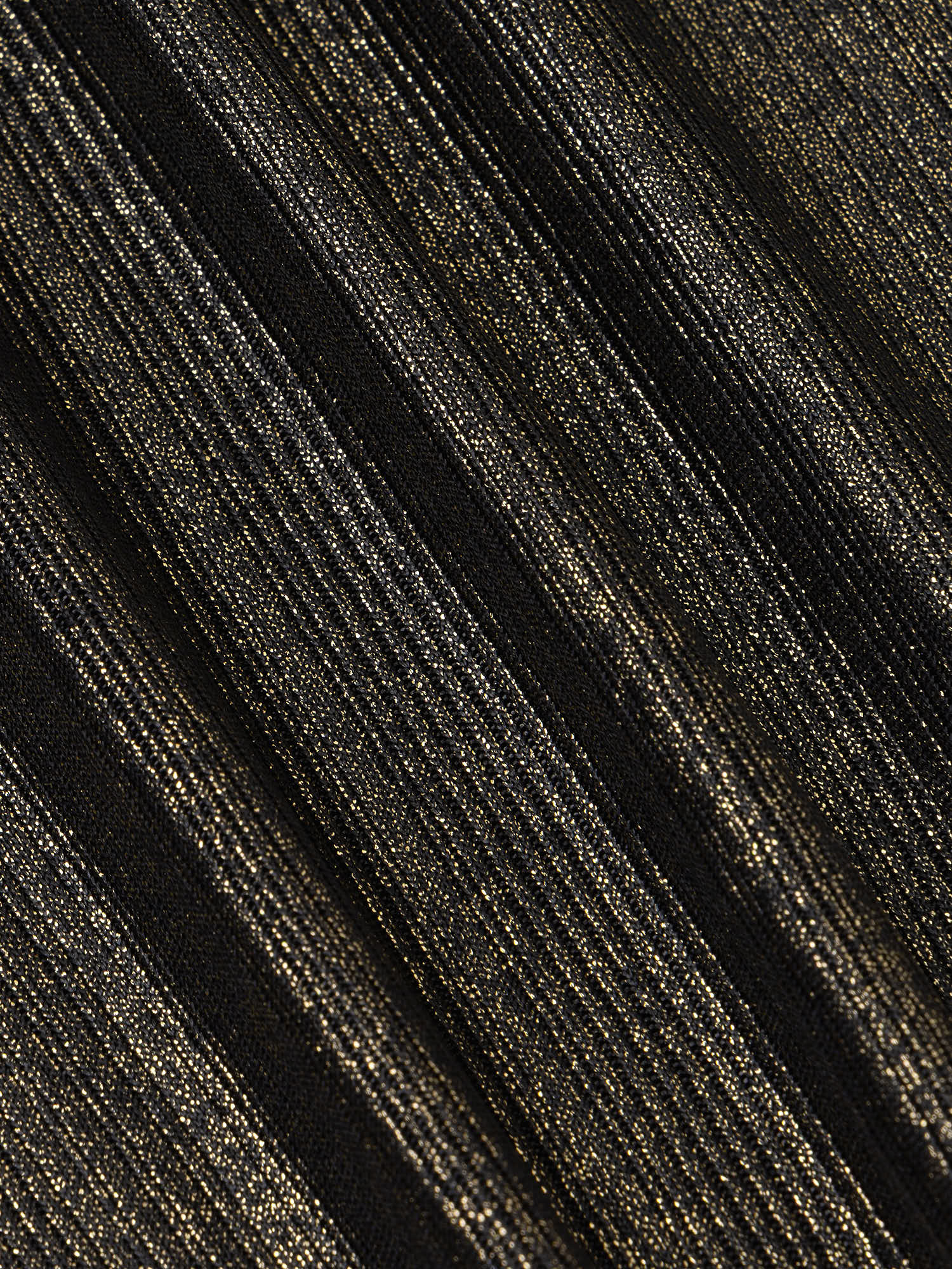 Top Anne gold detail